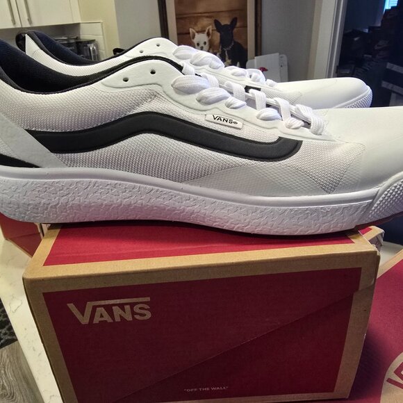 Vans Men's UltraRange Exo White Black Striped Trail Skate Shoes Size 11.5 NEW - Picture 6 of 10